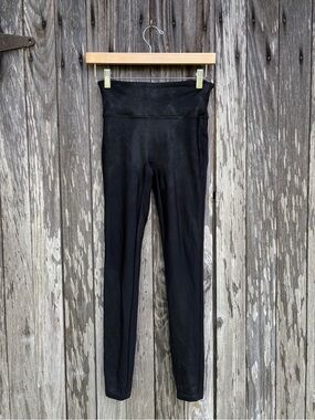 Spanx faux leather leggings shape wear black size small